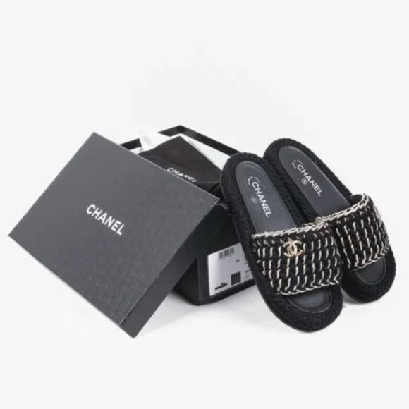 Chanel 2022 CC Black Knit Slide Sandals - Picture 12 of 12